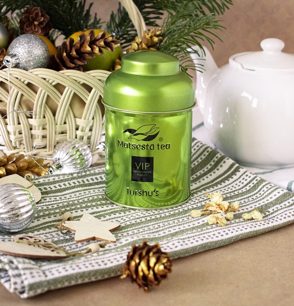 Чай зеленый байховый с цветками и бутонами жасмина "С Новым годом!"